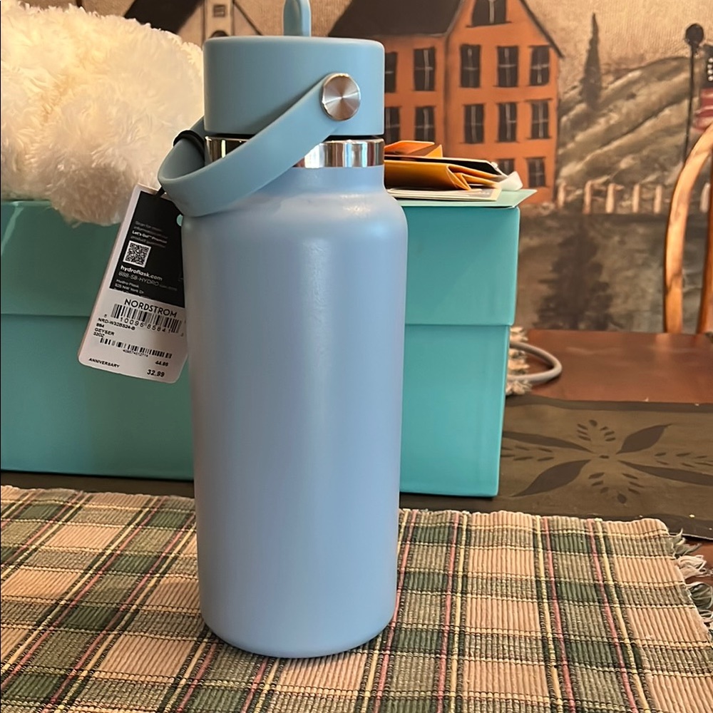 Nordstrom limited edition 2024 hydro flask - Picture 4 of 5